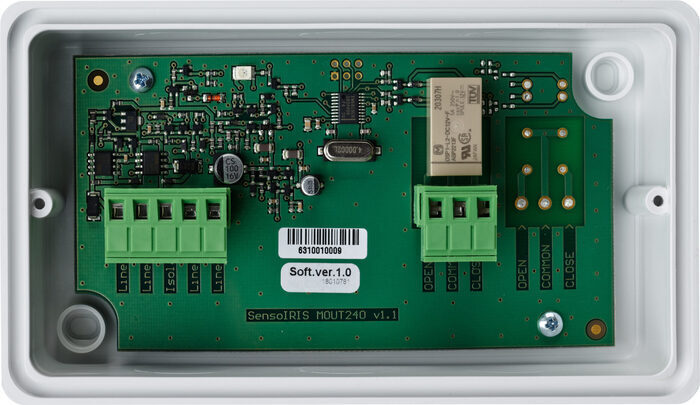 Relay Output module, provides interface for 240V, Build in isolator, MOUT-240